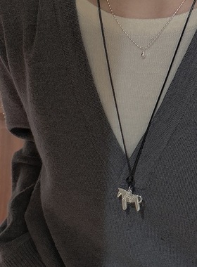 韩系简洁925纯银小马黑绳项链