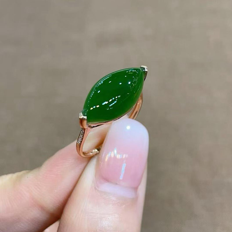 Fashion trendy Hetian jade gold inlaid hand jewelry for wife