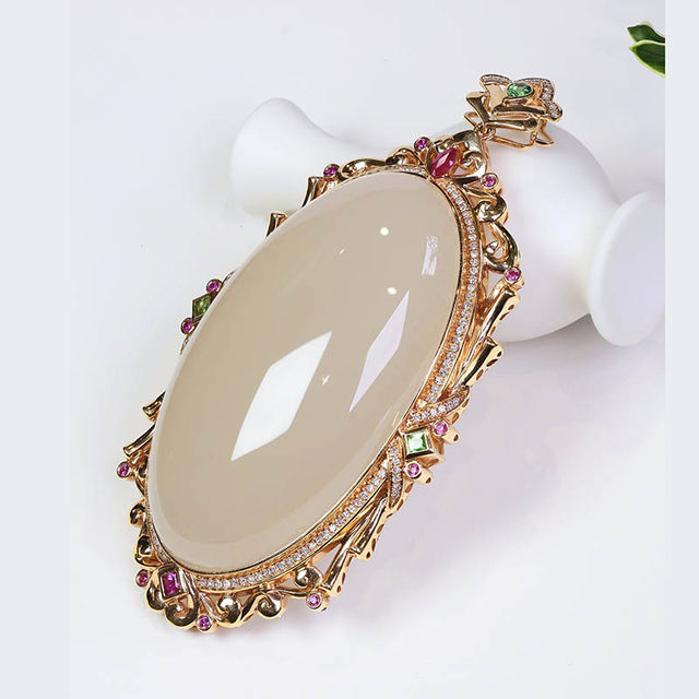 Original design jade gold inlaid jade necklace as a gift for wife