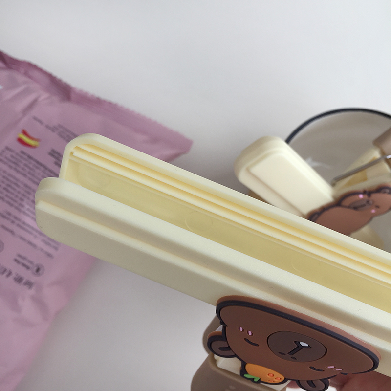 可爱卡皮巴拉封口夹厨房食品袋保鲜密封夹零食袋咖啡防潮小夹子 - 图2