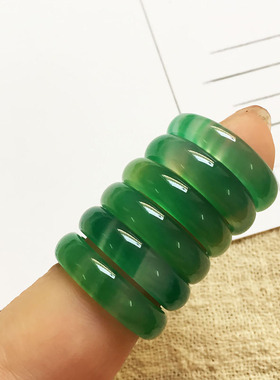 天然男女玉髓时尚绿戒指