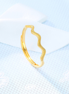 潮宏基黄金戒指心动拉丝工费