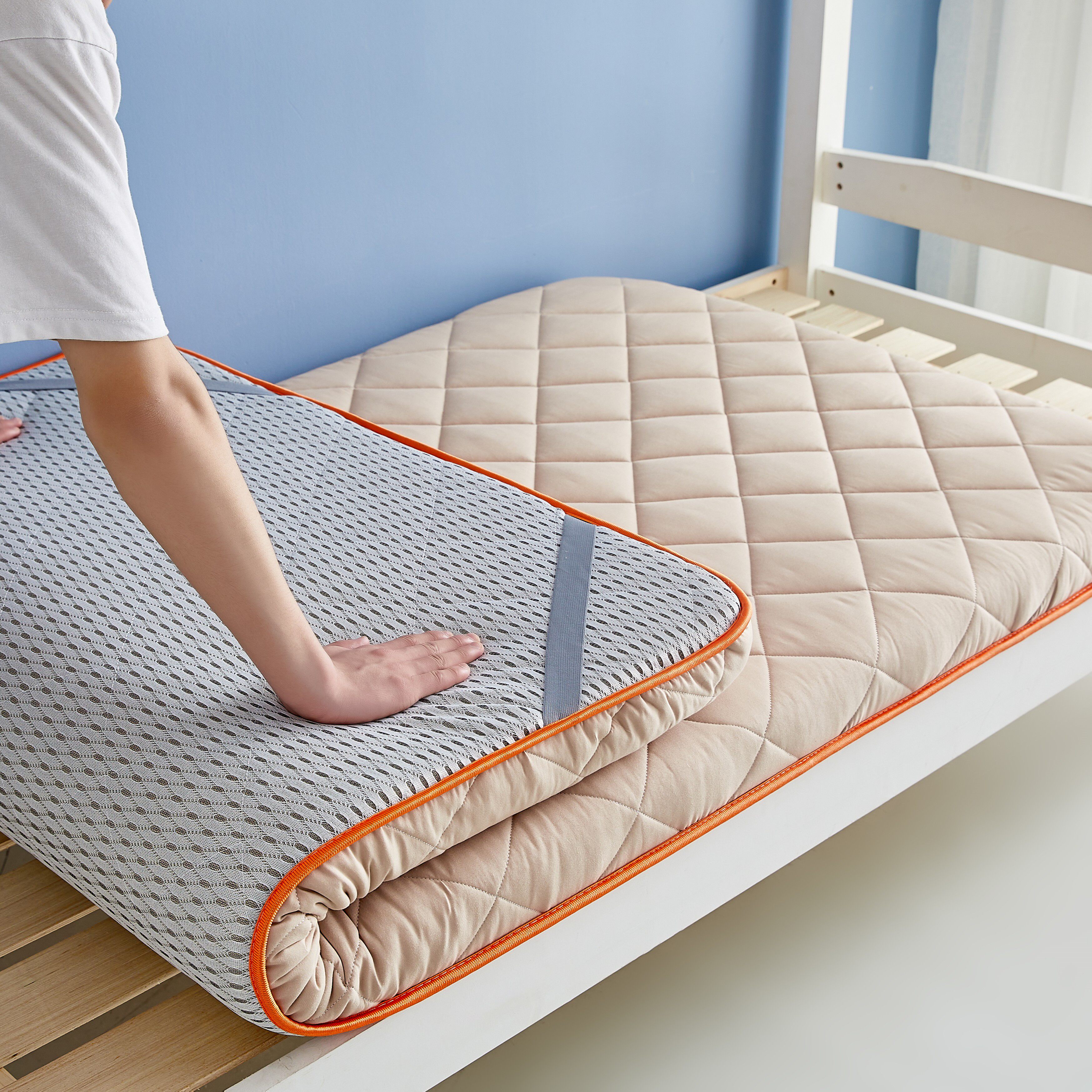  卡莫妮床垫/床褥/床护垫/榻榻米床垫