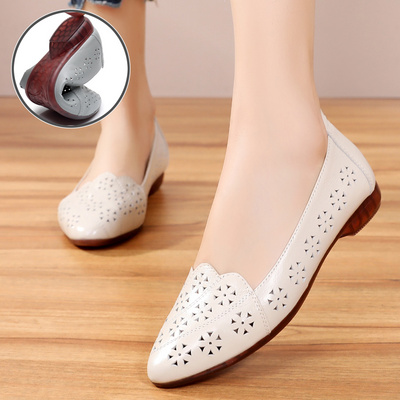 森达夏季透气妈妈凉鞋软底豆豆鞋镂空休闲鞋平底防滑中年女式