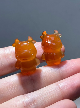 属相生肖牛玛瑙玉髓萌牛项坠