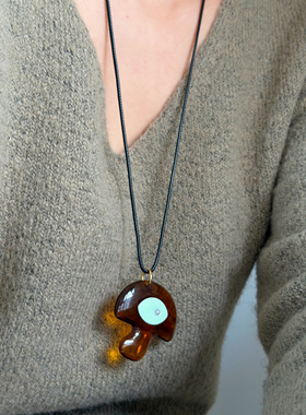 小众设计树脂亚克力玳瑁色蘑菇眼睛造型长款项链  多种戴法毛衣链