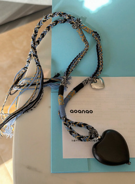 秋冬个性手工蓝色编绳搭配黑色木质爱心吊坠项链  可调节毛衣链女