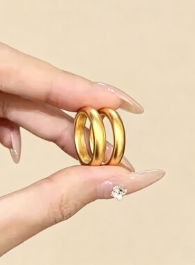 宽版泥鳅背戒指男女款素圈越南沙金仿真黄金卷草纹金箍棒小众设计