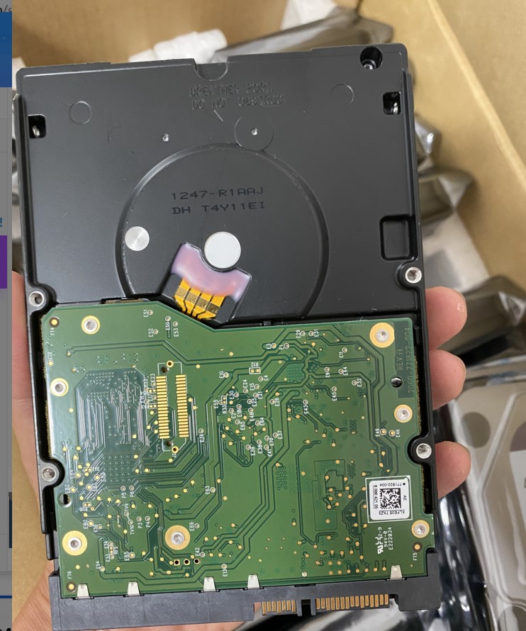 WD/西部数据 WD4000FYYZ 4T监控台式硬盘企业级 服务器7200转黑盘 - 图1