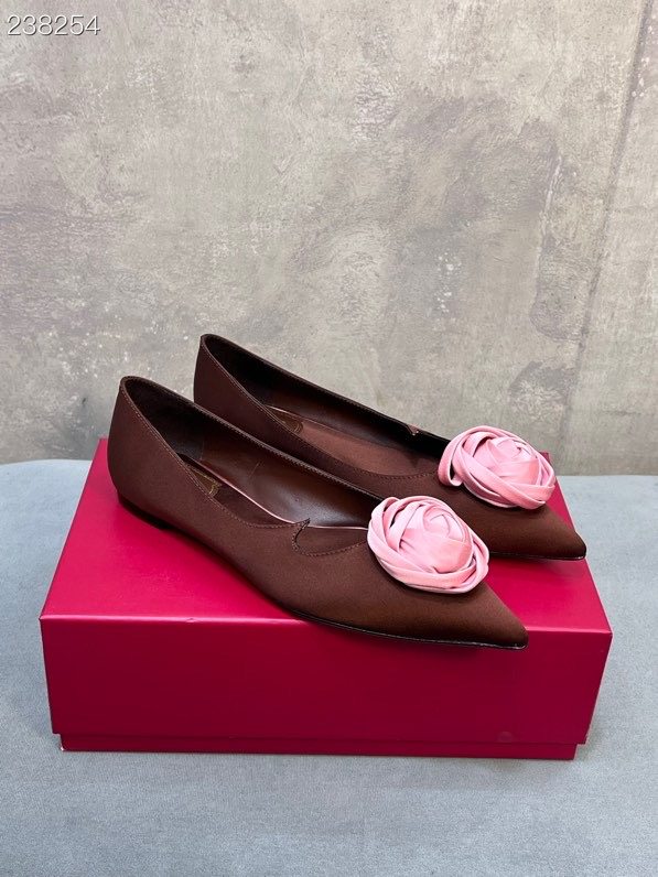 BALLET IN THE WAR 2026新款欧美时尚百搭丝绸平底晚装鞋尖头女鞋,淘宝优惠券,粉丝福利购,淘宝优惠卷