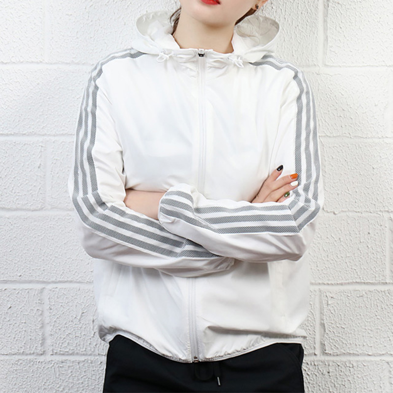 adidas阿迪達斯女裝外套跑步運動休閒防風上衣連帽梭織夾克CX5193