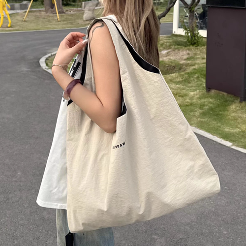 韩版ins简约单肩包女秋季速干大容量购物袋帆布包月牙手提托特包 - 图2