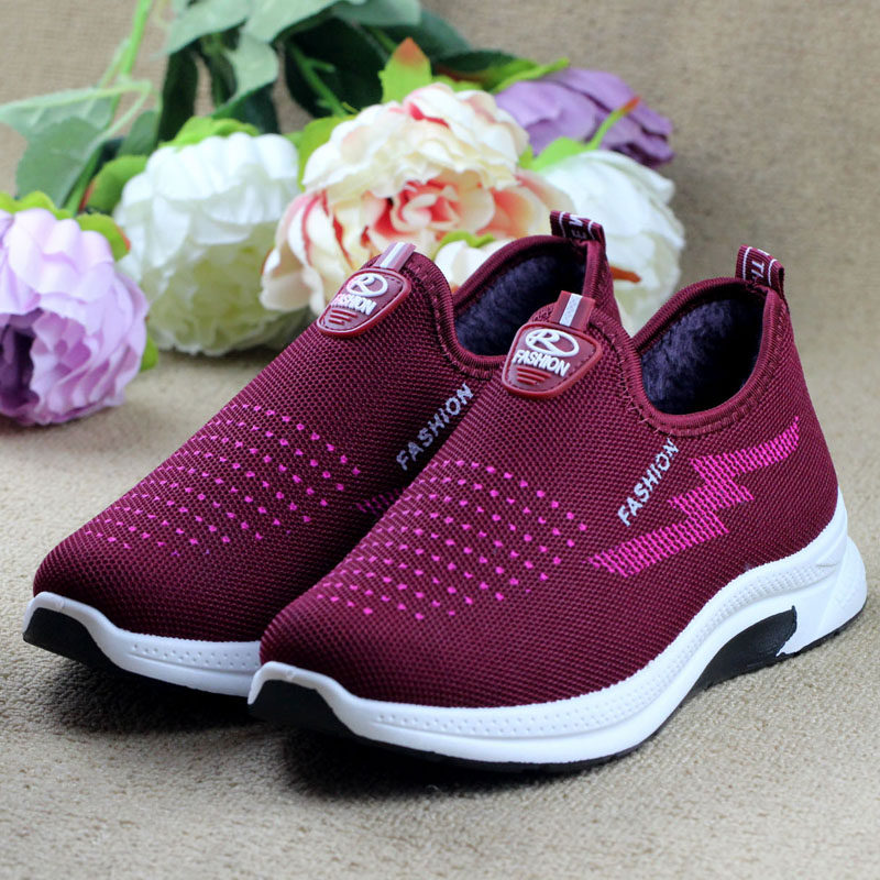 老北京布鞋女秋冬加绒2025新款中老年老人保暖棉鞋防滑软底妈妈鞋,淘宝优惠券,粉丝福利购,淘宝优惠卷