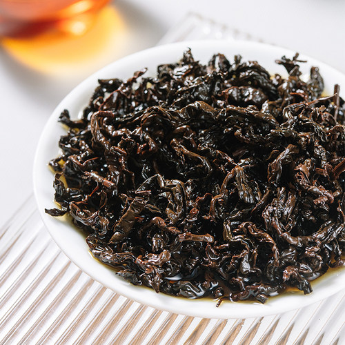极边火岩金茶云南高山乌龙浓香型罐装功夫茶叶礼盒绿色口粮茶300g - 图3