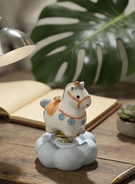 马上有钱景德镇手工陶瓷小马转转创意桌面摆件解压治愈小马礼物