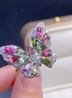 天然碧玺戒指s925纯银镶嵌，颜色好，火彩好，主石3*5mm