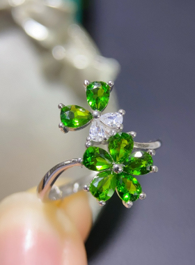 天然沙弗来戒指，颜色好，主石尺寸：3*4mm，生日礼物结婚信物