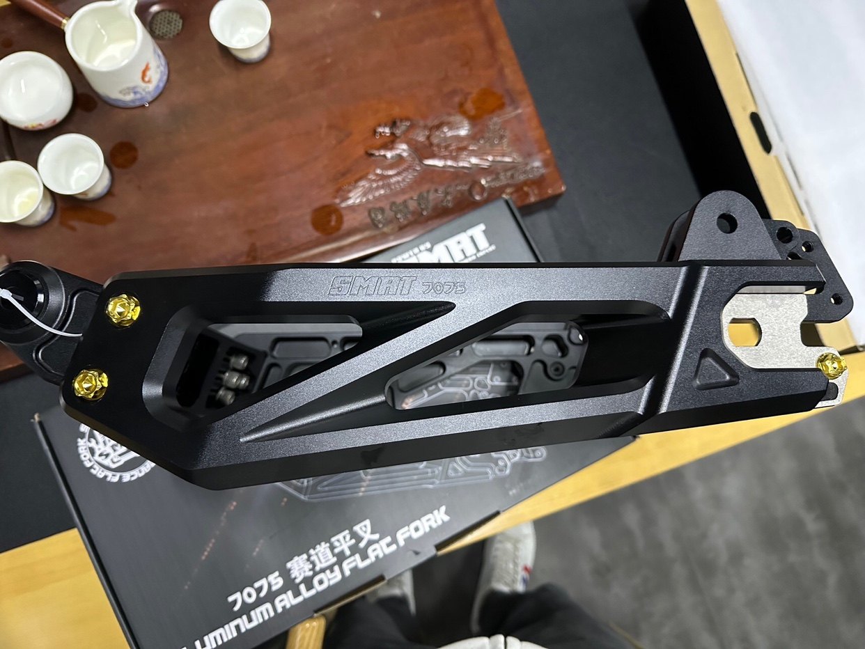 黑咖改良版SMRT7075款平叉小牛电动UBU2N1S九号电动CF90机械师EN_虎窝淘