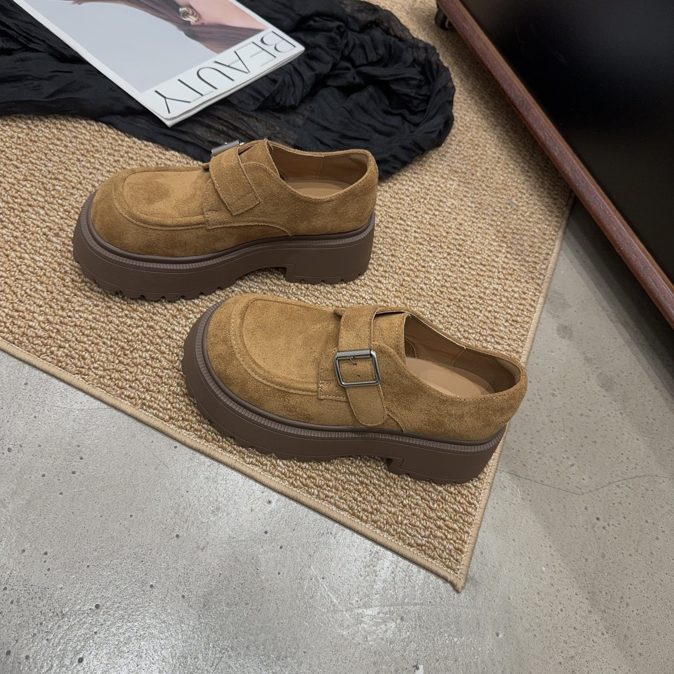 9389乐乐家秋季新品女厚底增高绒面魔术贴乐福鞋轻盈舒适英伦风潮,淘宝优惠券,粉丝福利购,淘宝优惠卷