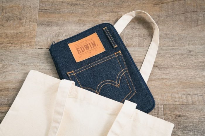 日本杂志BOOK附录牛仔布收纳袋大容量多功能随身旅行手拿包手帐包,淘宝优惠券,粉丝福利购,淘宝优惠卷