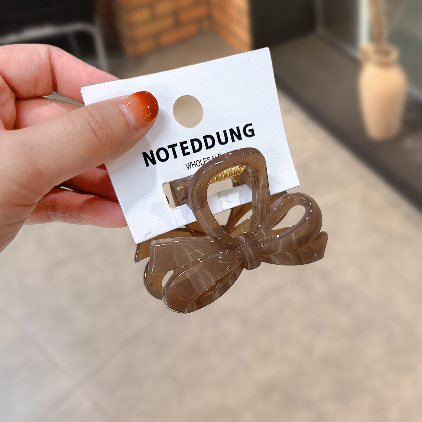 NOTEDDUNG韩国纯色中号亚克力抓夹8cm发夹女后脑勺发量少用夹子新 - 图0