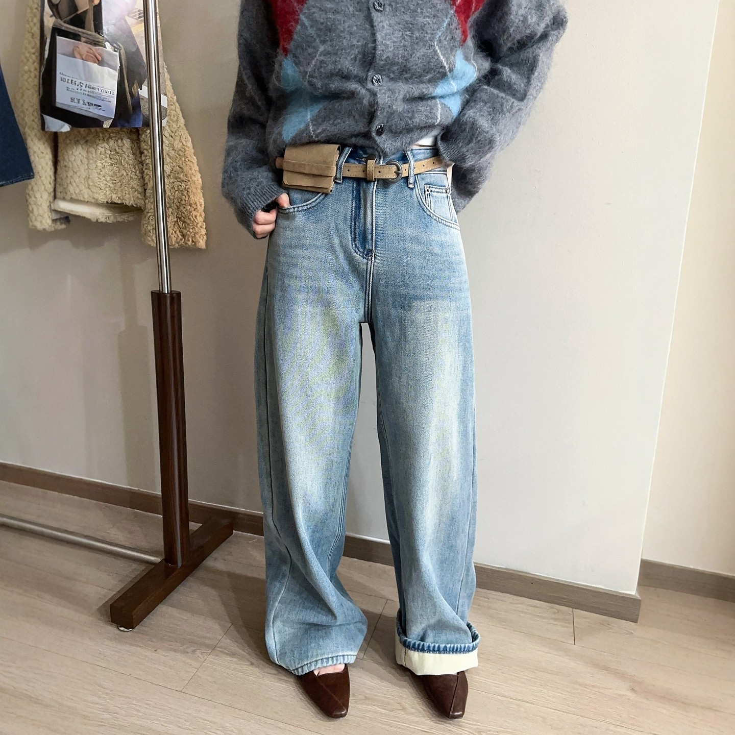 配腰包加绒弯刀阔腿牛仔裤女欧洲站2025冬装新款欧货女装直筒裤潮,淘宝优惠券,粉丝福利购,淘宝优惠卷