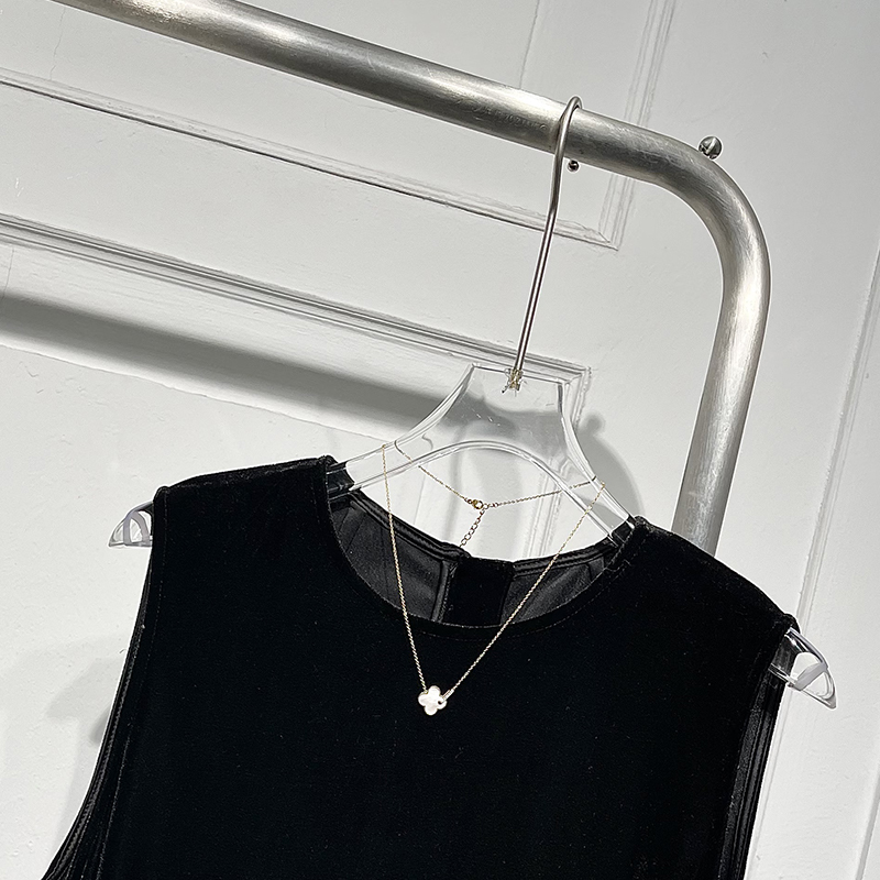 简约风无袖丝绒连衣裙2024春季新款宽松显瘦百搭赫本风气质长裙潮 - 图1