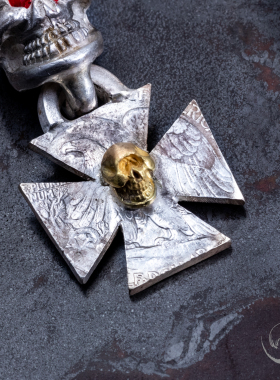 国内现货高山隆骷髅吊坠银饰