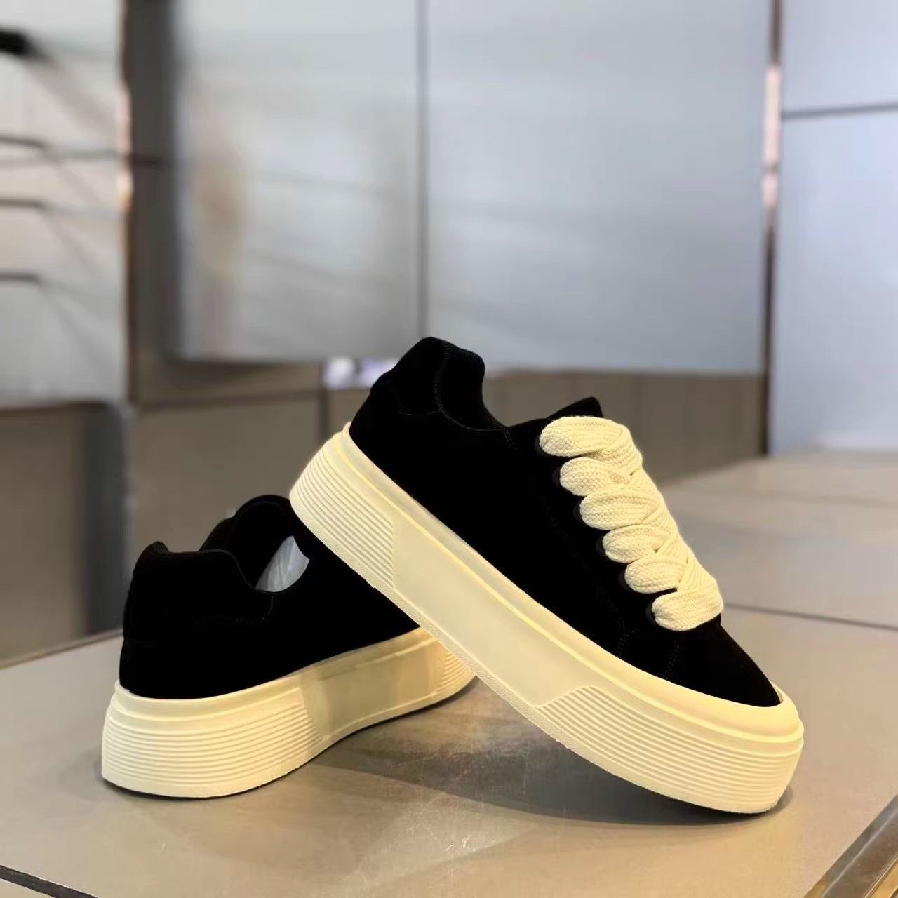 大码46男鞋春季潮牌高级感休闲百搭板鞋男士增高防滑开车运动潮鞋,淘宝优惠券,粉丝福利购,淘宝优惠卷