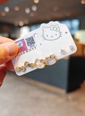 伊藤家卡通可爱三丽鸥hello kitty 耳钉凯蒂猫少女耳饰饰品