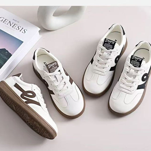 小白鞋女轻便平底显脚小百搭休闲德训鞋2026春季新款运动阿甘板鞋,淘宝优惠券,粉丝福利购,淘宝优惠卷