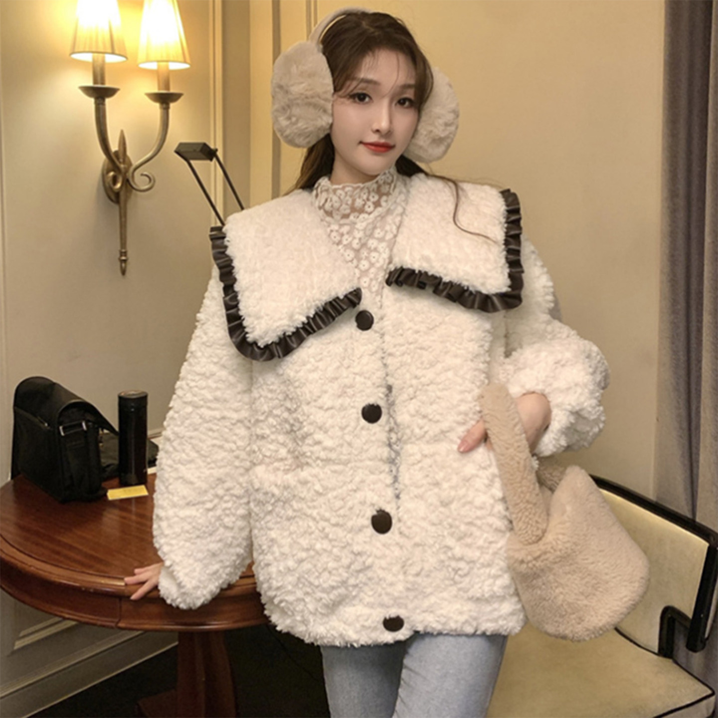 大码女装2025秋冬韩版时尚宽松娃娃领洋气减龄皮毛一体羊羔毛外套,淘宝优惠券,粉丝福利购,淘宝优惠卷