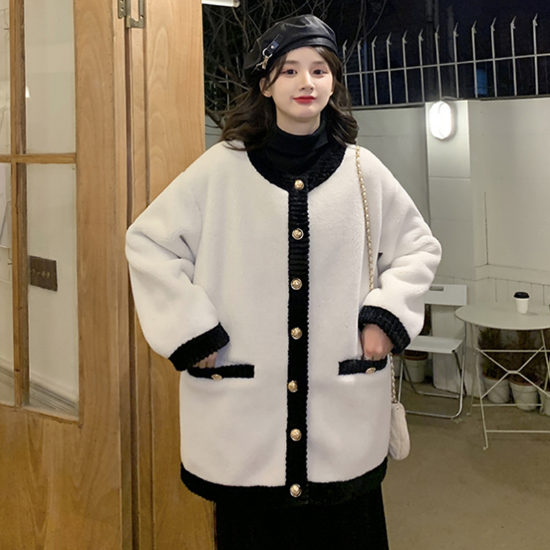 大码女装2025年秋冬新款胖mm炸街时尚皮毛一体宽松加厚小香风外套 - 图1