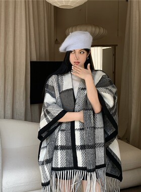 时尚气质复古时髦设计感经典格纹撞色斗篷披肩流苏上衣女2023年春