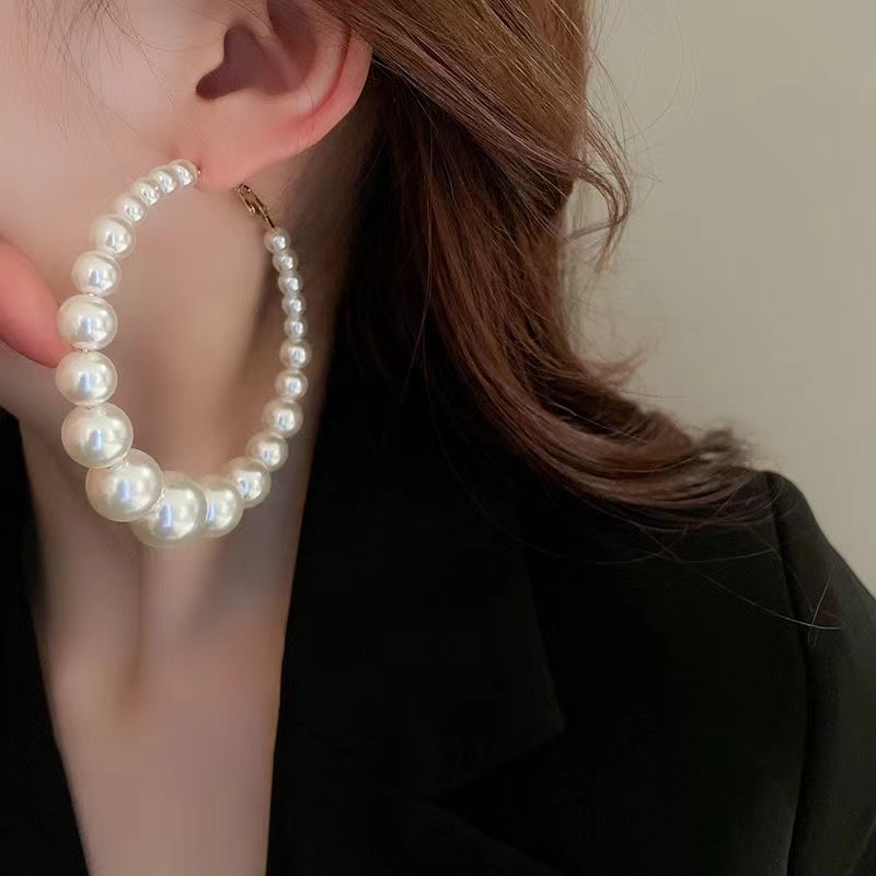 超大珍珠耳环法式时尚高级感气质耳圈复古夸张新款耳饰女圆脸显瘦