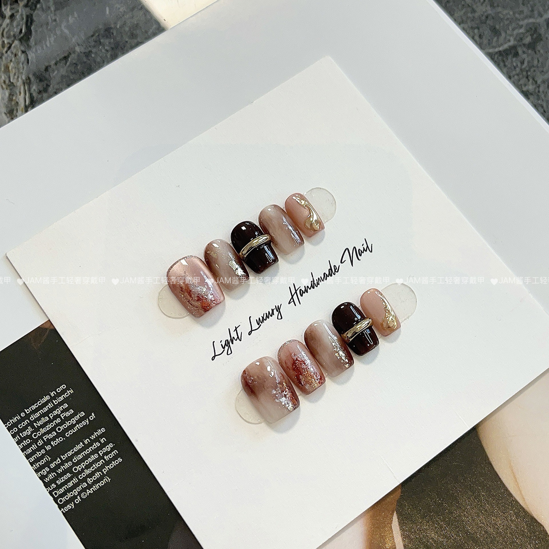 榛果拿铁 新款纯手工穿戴甲短款棕咖晕染美甲指甲贴片高级感显白,淘宝优惠券,粉丝福利购,淘宝优惠卷