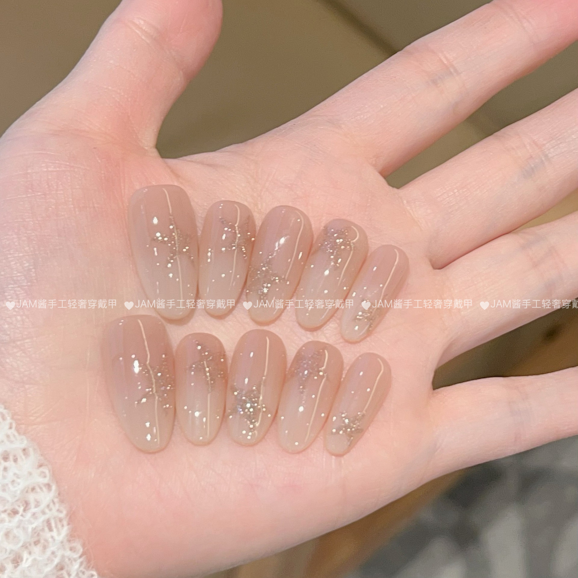 碎星荟 新款纯手工穿戴甲短款裸色渐变细闪星星穿戴美甲贴高级感,淘宝优惠券,粉丝福利购,淘宝优惠卷