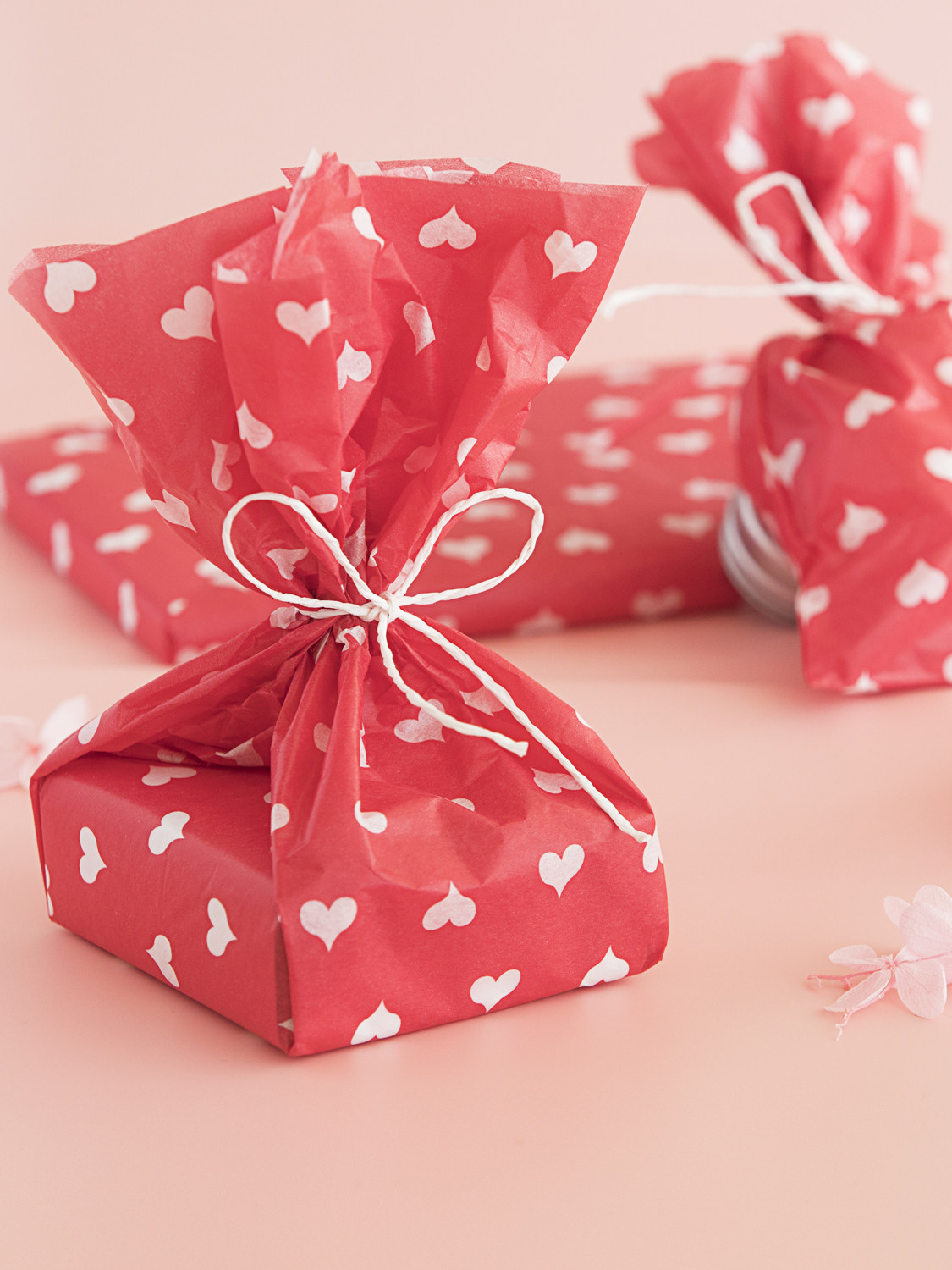 案头手礼礼物包装纸金色白色雪梨纸简约轻薄型软纸商务礼品纸8张