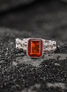 血珀方形戒指本月新品限时优惠