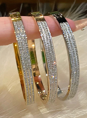 天使猫  爆闪！韩国时尚三层满钻钛钢手镯送女友