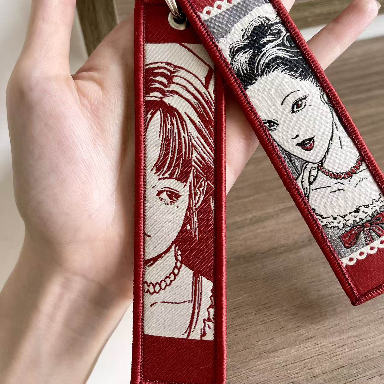 日本漫画伊藤润二富江小姐双面刺绣挂件 布艺钥匙扣配饰包包挂饰,淘宝优惠券,粉丝福利购,淘宝优惠卷