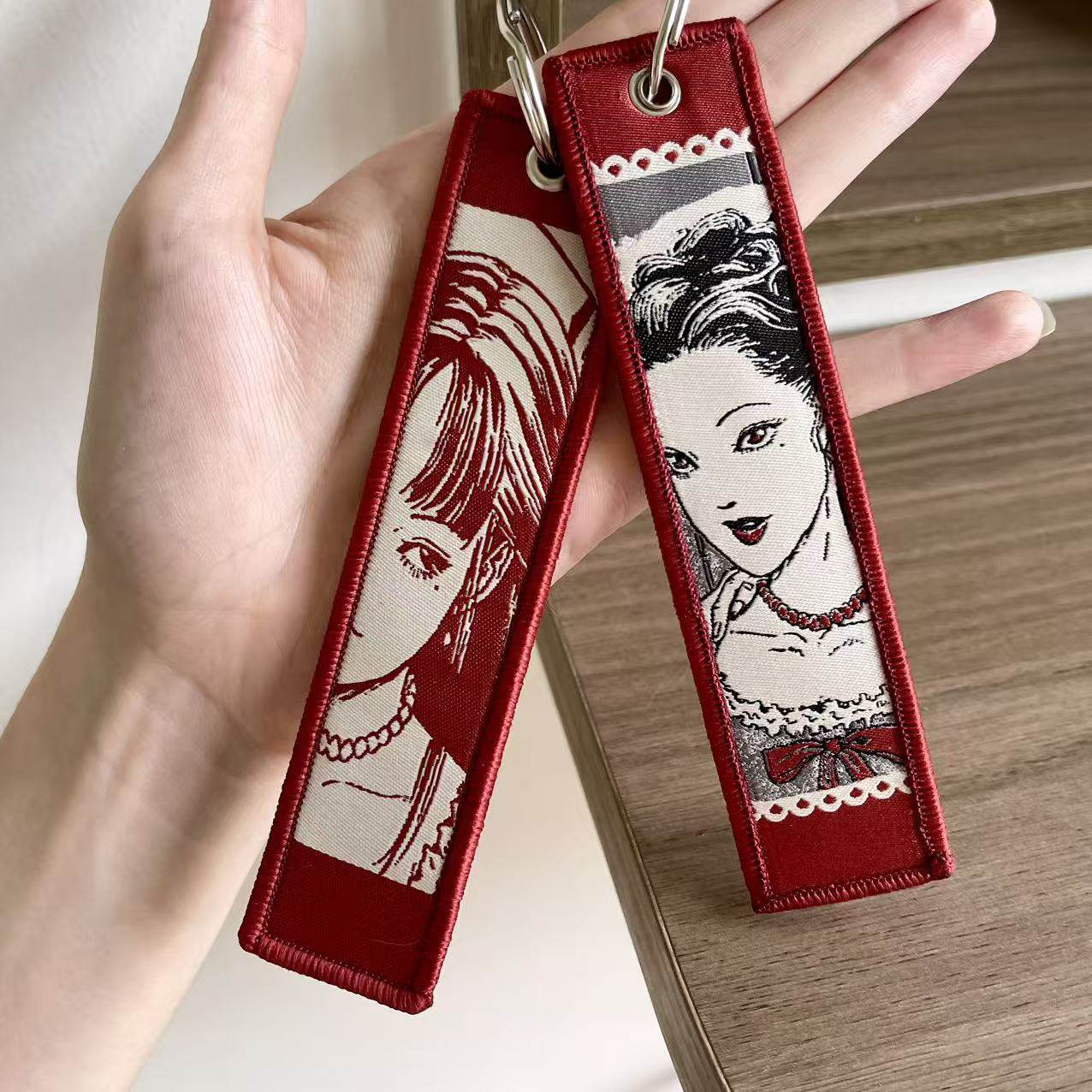 日本漫画伊藤润二富江小姐双面刺绣挂件 布艺钥匙扣配饰包包挂饰,淘宝优惠券,粉丝福利购,淘宝优惠卷