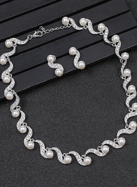 欧美气质新款珍珠项链耳环两件套女轻奢小众百搭毛衣链锁骨链合金