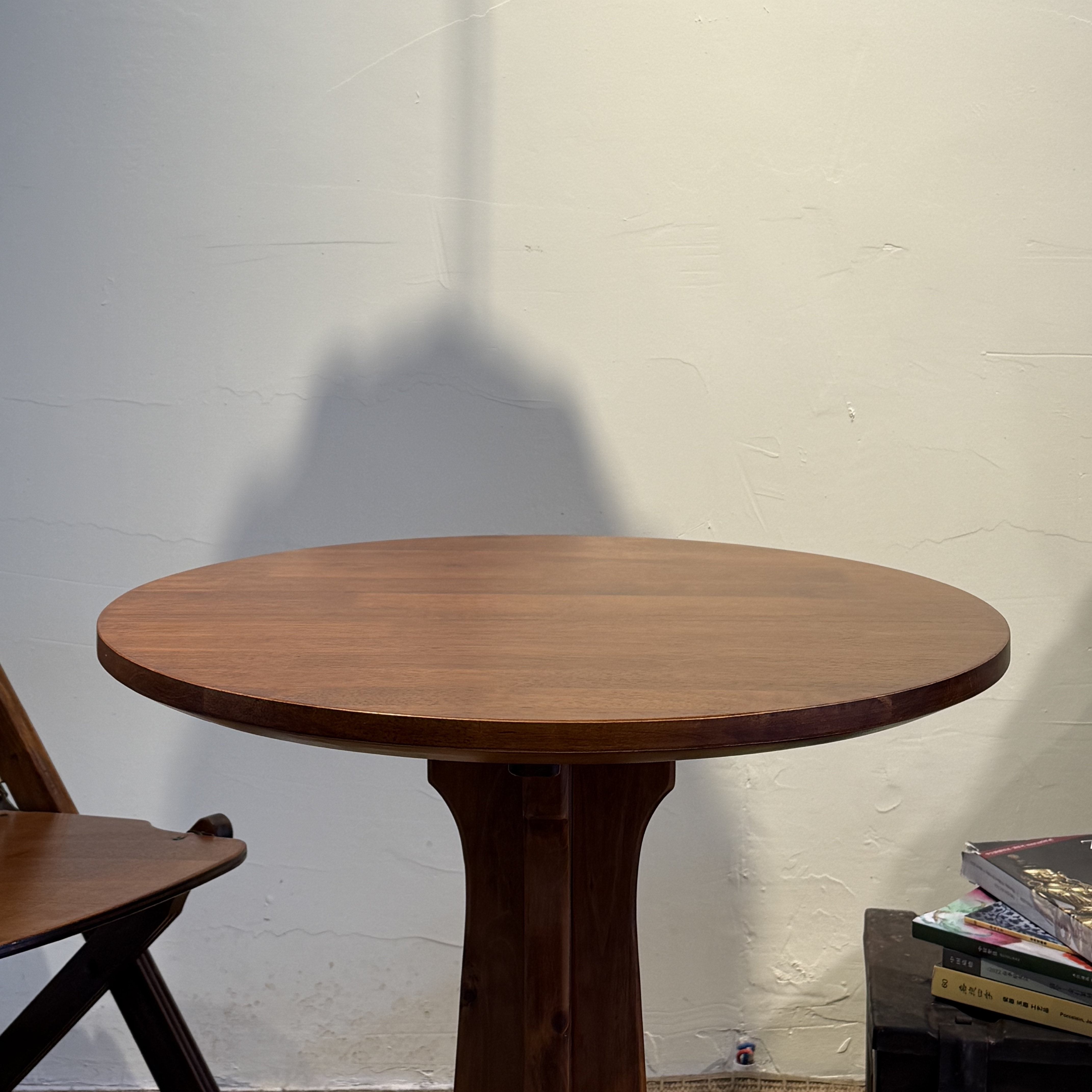 YIGE壹个复古商用实木阳台咖啡桌极简高颜值中古网红打卡防污承重 - 图1