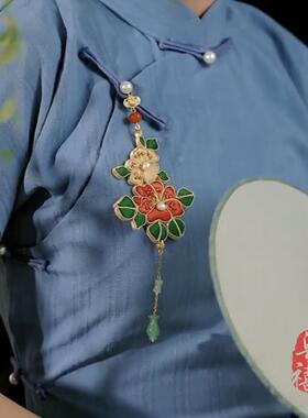 山茶花盘扣压襟旗袍配饰冠乐绉