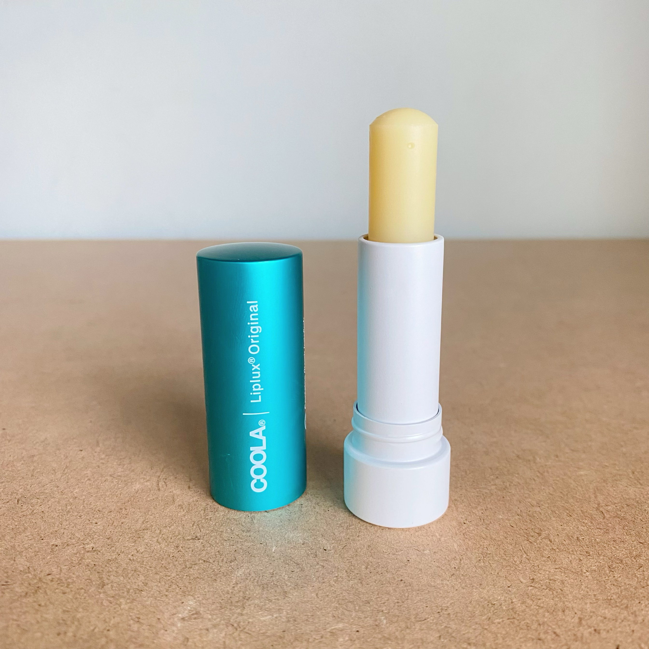 临期巨折！Coola Liplux Original有机防晒润唇膏SPF30 至24.4 - 图3