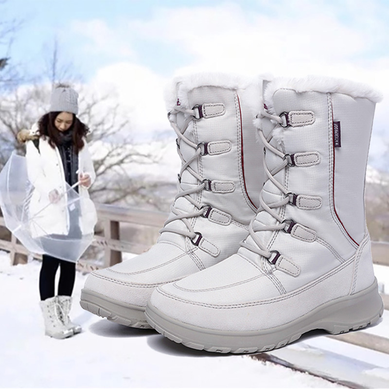 东北户外雪地靴女防水防滑中筒加绒加厚雪乡滑雪鞋长白山哈尔滨 - 图0