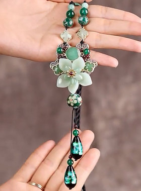 气质莲花项链复古民族风2025年新款挂件女秋冬吊坠个性百搭毛衣链