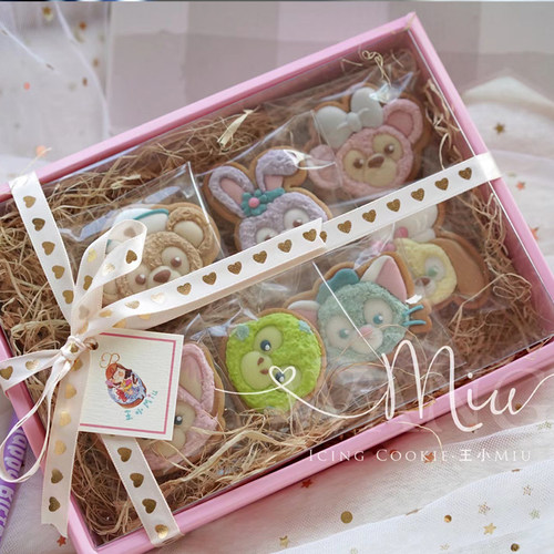 新款达菲熊卡通糖霜饼干模具 雪莉玫星黛露玲娜贝儿 曲奇烘焙工具 - 图2