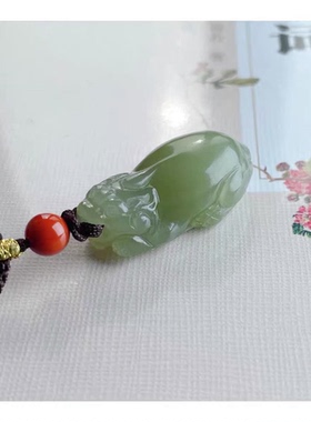 和田玉男女挂件男保真坠湖水天然青海休吊料皮貔貅精致和田玉色同